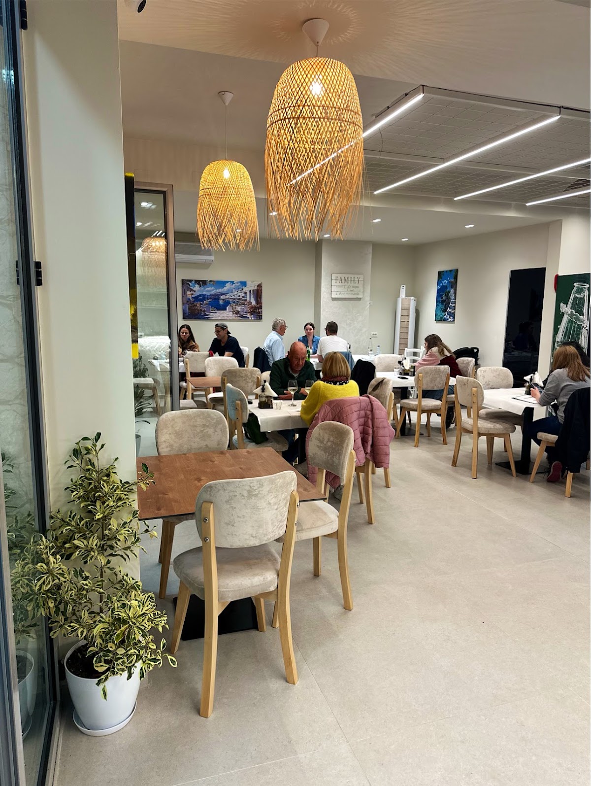 Traditional Restaurant Argjiro