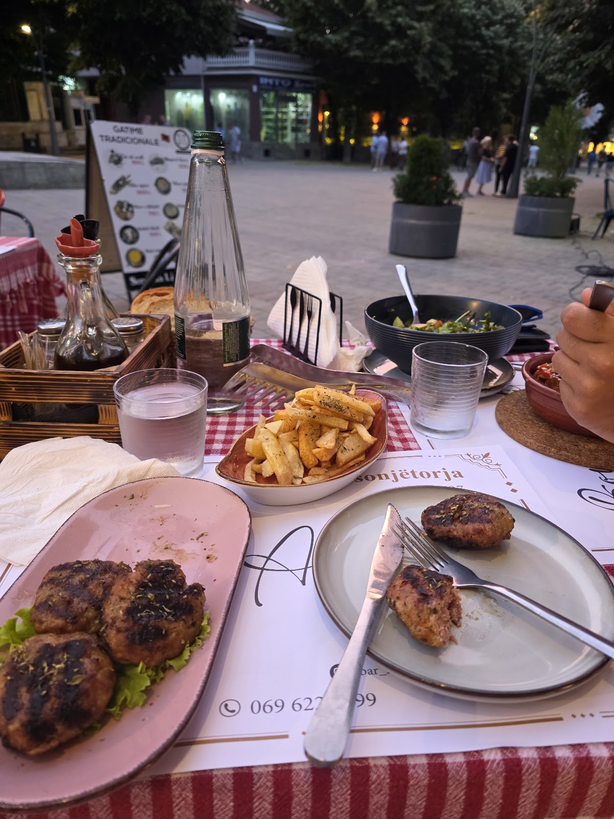 Bar Restorant Mësonjëtorja
