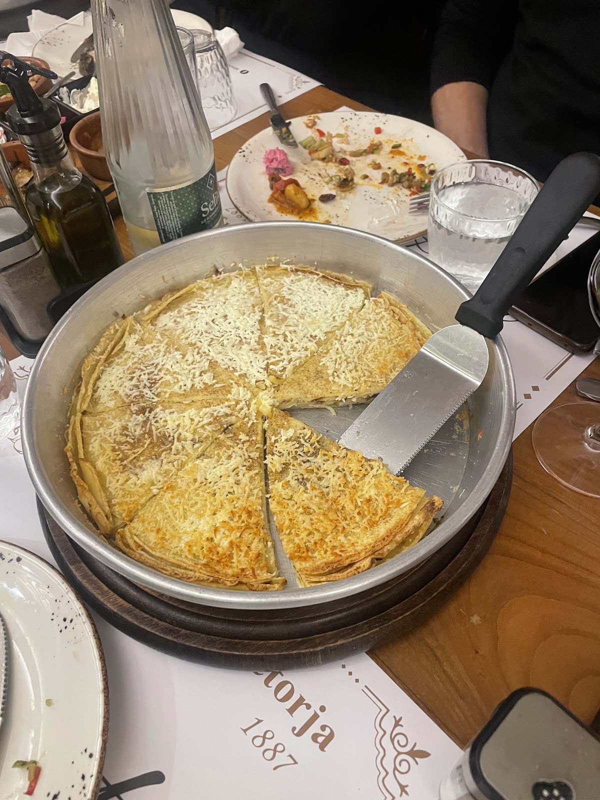 Bar Restorant Mësonjëtorja
