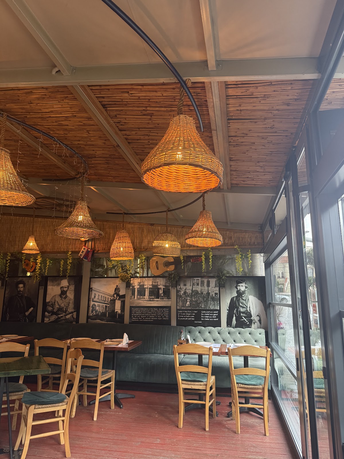 Bar Restorant Mësonjëtorja