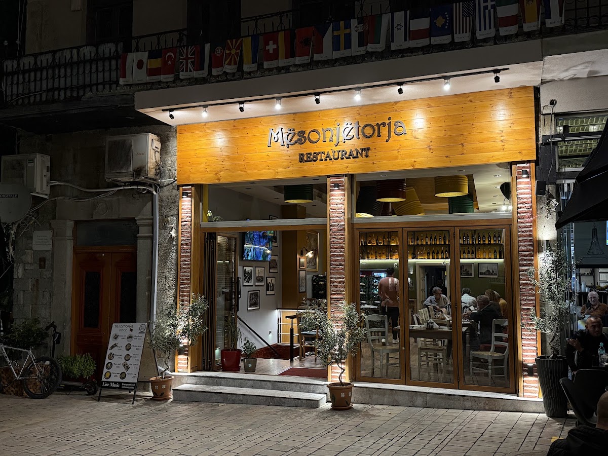 Bar Restorant Mësonjëtorja