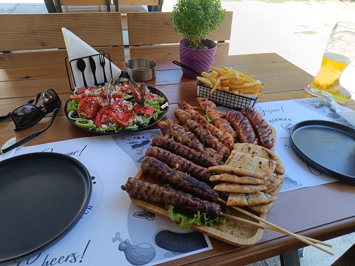 ÇIZMJA (Beer, Grill & Pub)